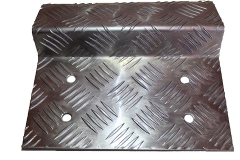 SINGLE DIAMOND PLATE ALUMINUM LOADING RAMP END KIT 0100104