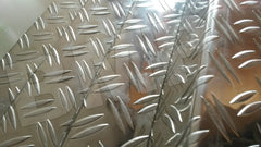 ALUMINUM DIAMOND PLATE ANGLE 1,5" x 1,5" x 48"